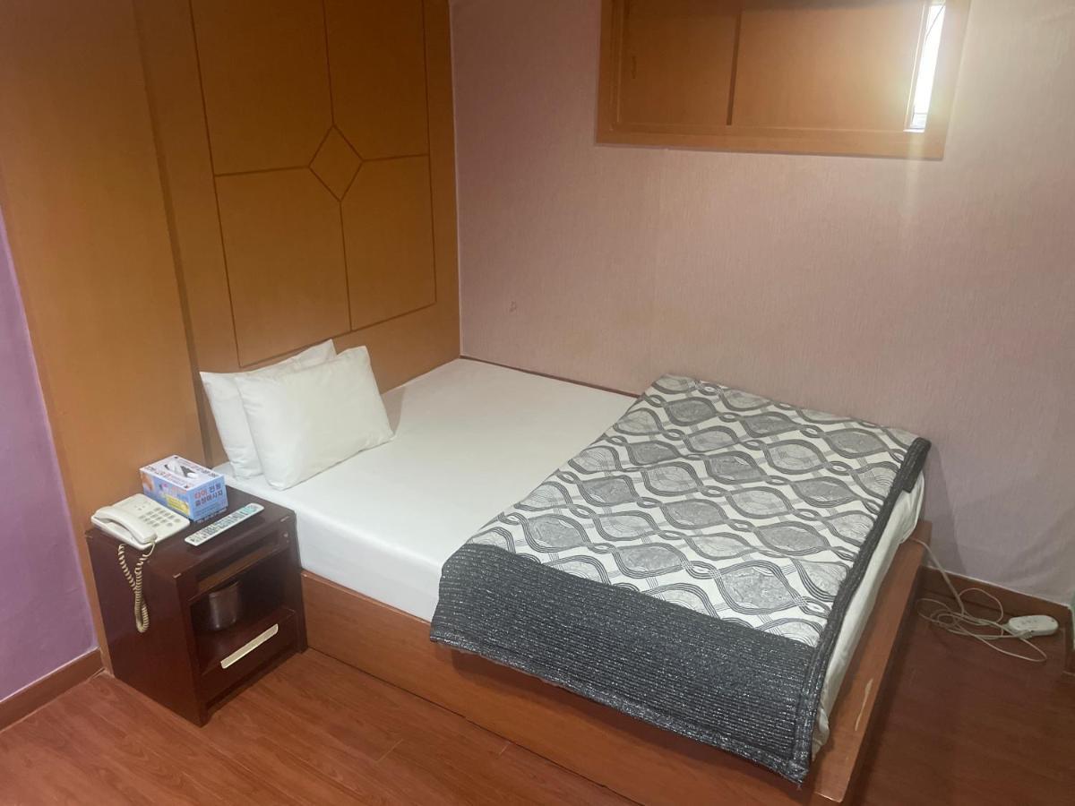 Grace Motel Seoul Exteriör bild